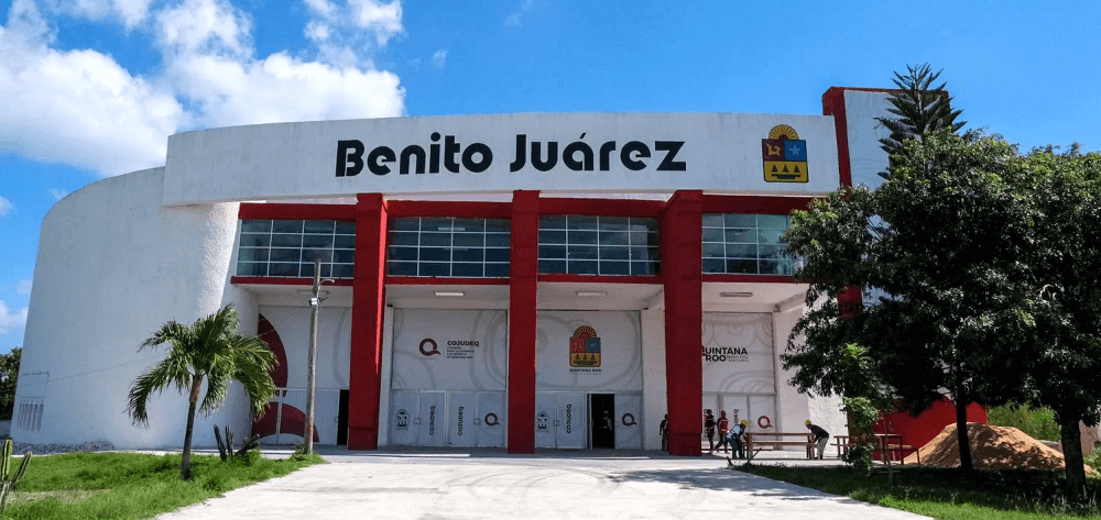 Poliforum Benito Juarez boxing venue in Cancun, Mexico
